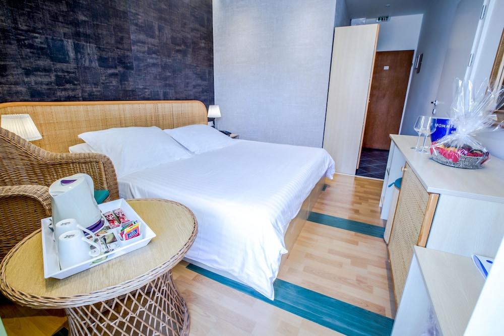 Hotel Villa Adriatica - Adults Only Supetar Exterior photo