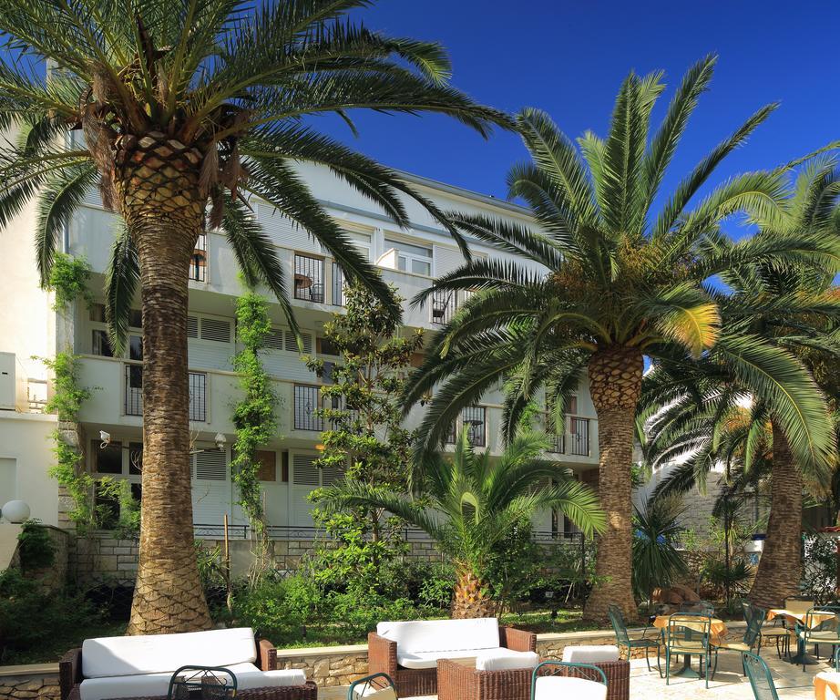 Hotel Villa Adriatica - Adults Only Supetar Exterior photo